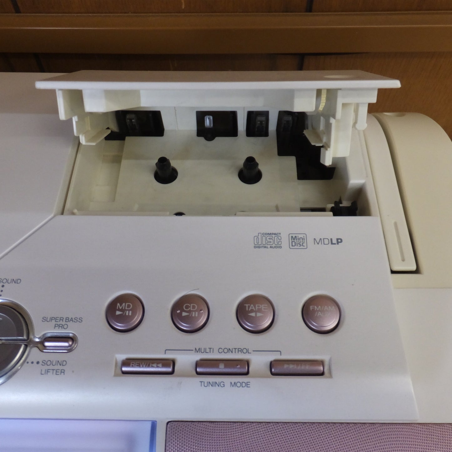 [送料無料] キレイ★日本ビクター Victor 2007年製 CD-MDポータブルシステム  RC-L1MD-P　AC100V 50/60Hz 27W★