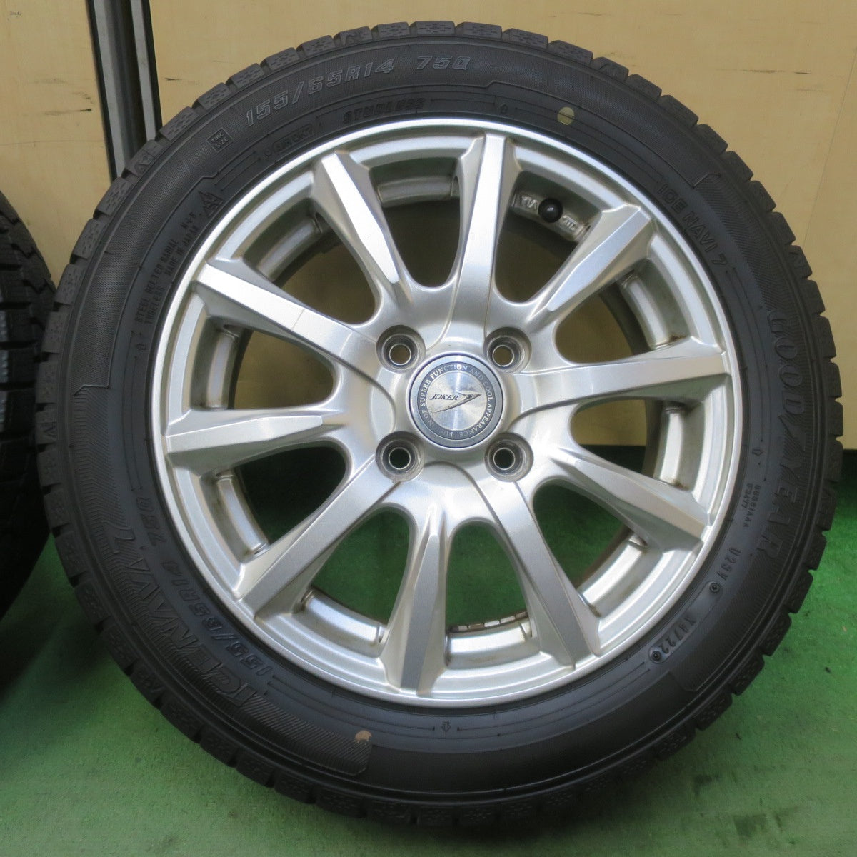 バリ溝！22年！9分◎スタッドレス 155/65R14 グッドイヤー アイスナビ7 JOKER ジョーカー 14インチ PCD100/4H◎6102011イス