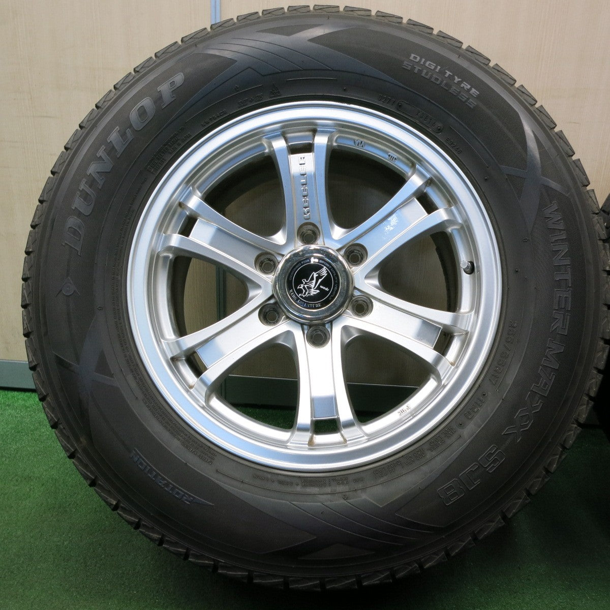 *送料無料* バリ溝！キレイ！9.5分★スタッドレス KEELER 265/65R17 ダンロップ ウインターマックス SJ8 キーラー PCD139.7/6H★4031803NJス
