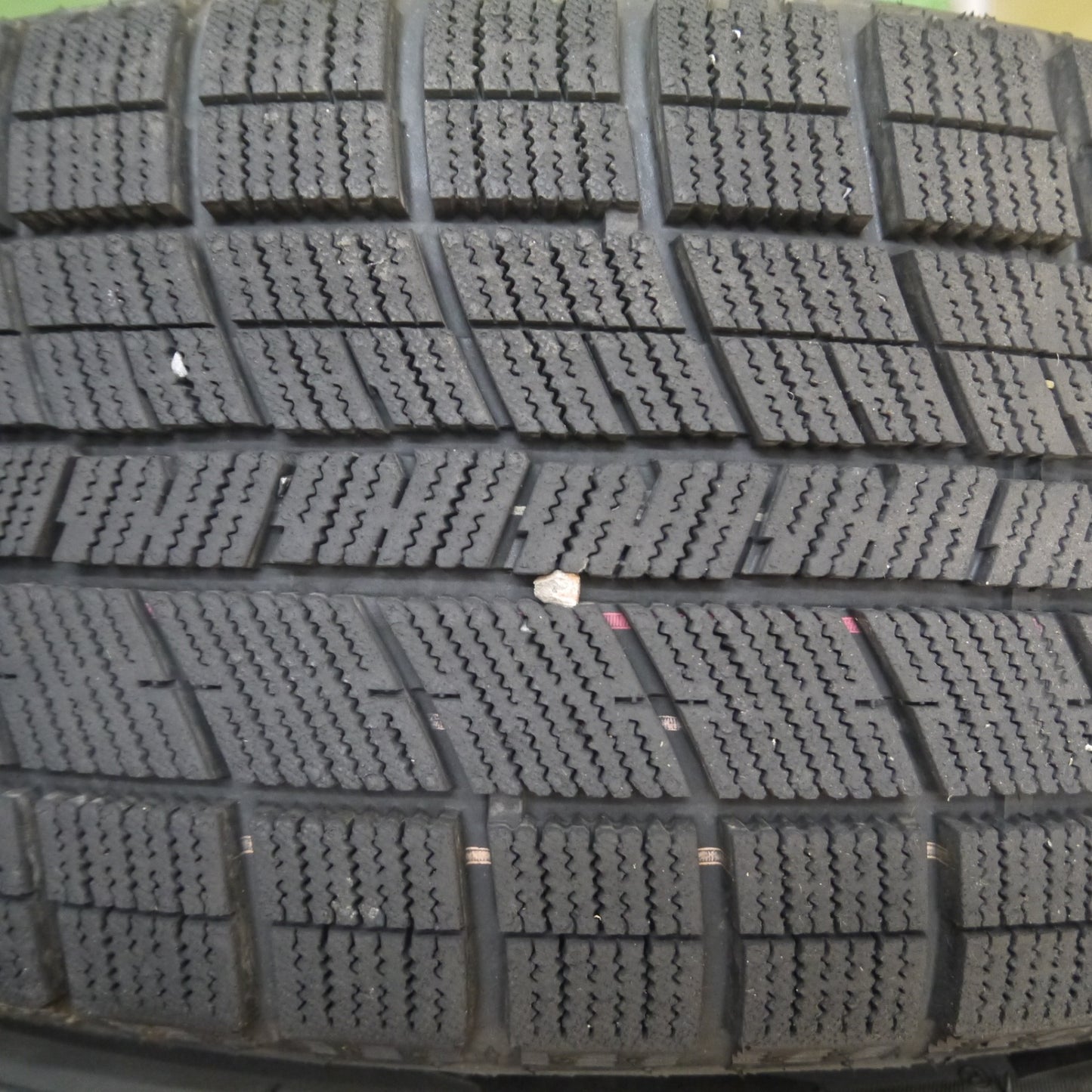 *送料無料* バリ溝！22年！キレイ！9.5分★スバル XV 等 純正 OP SAA 225/55R17 スタッドレス ナンカン アイスアクティバ AW-1 PCD100/5H★4032912Hス