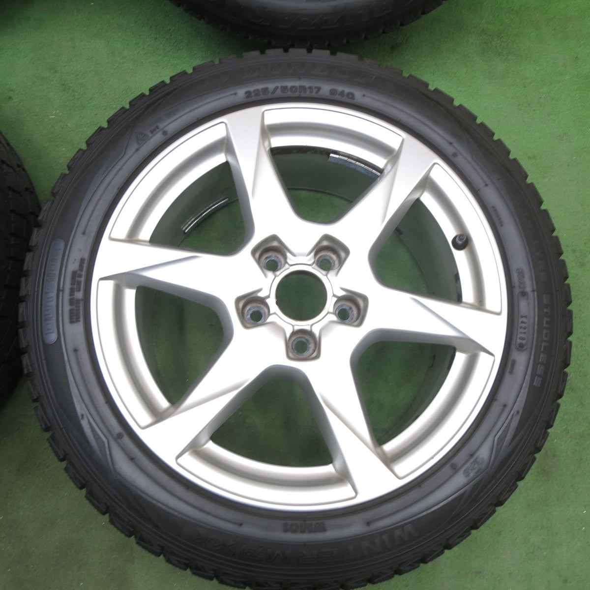 バリ溝！9分★アウディ A4 8K 純正 225/50R17 スタッドレス ブリヂストン ブリザック VRX2 ダンロップ ウインターマックス WM01 17インチ PCD112/5H★6012801ナス