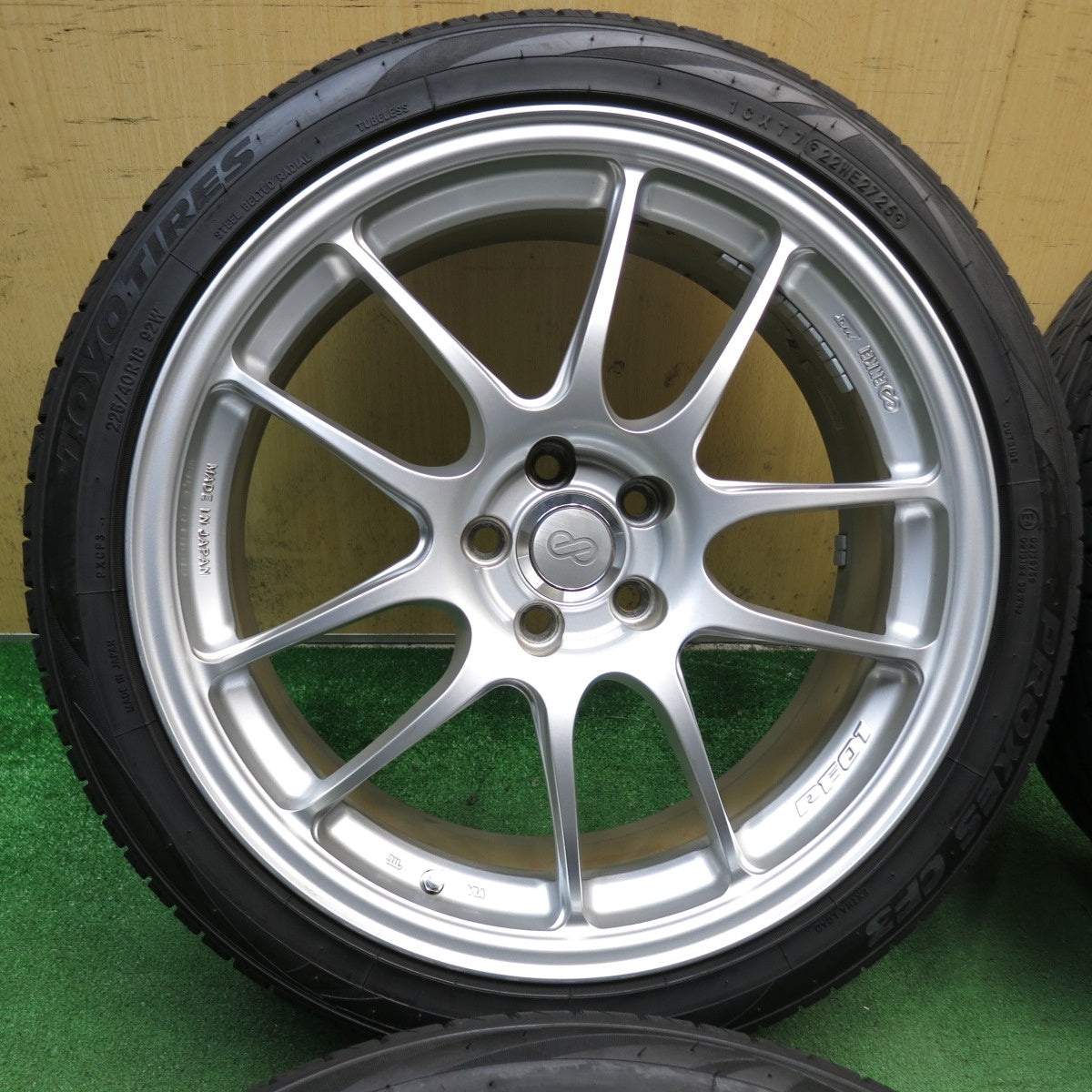 バリ溝！25年！9.5分◎86 BRZ プリウス 等 225/40R18 トーヨー プロクセス CF3 ENKEI PF01 エンケイ 18インチ PCD100/5H◎6091108KKノ