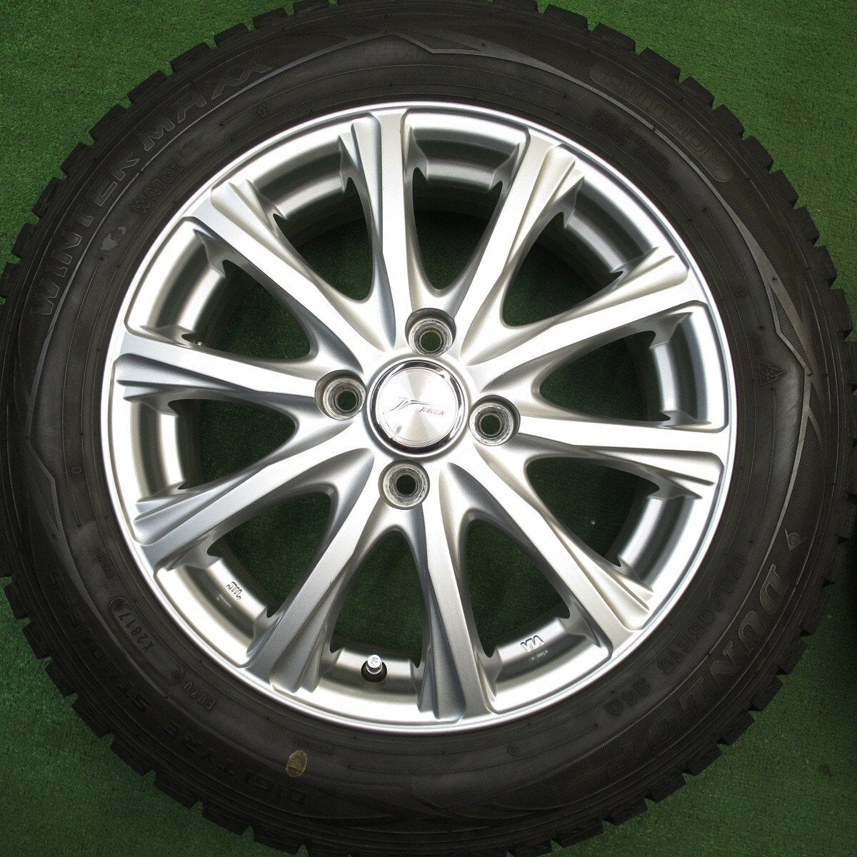 バリ溝！キレイ！9.5分★スタッドレス 175/65R15 ダンロップ ウインターマックス WM01 JOKER ジョーカー 15インチ PCD100/4H★5031113Hス