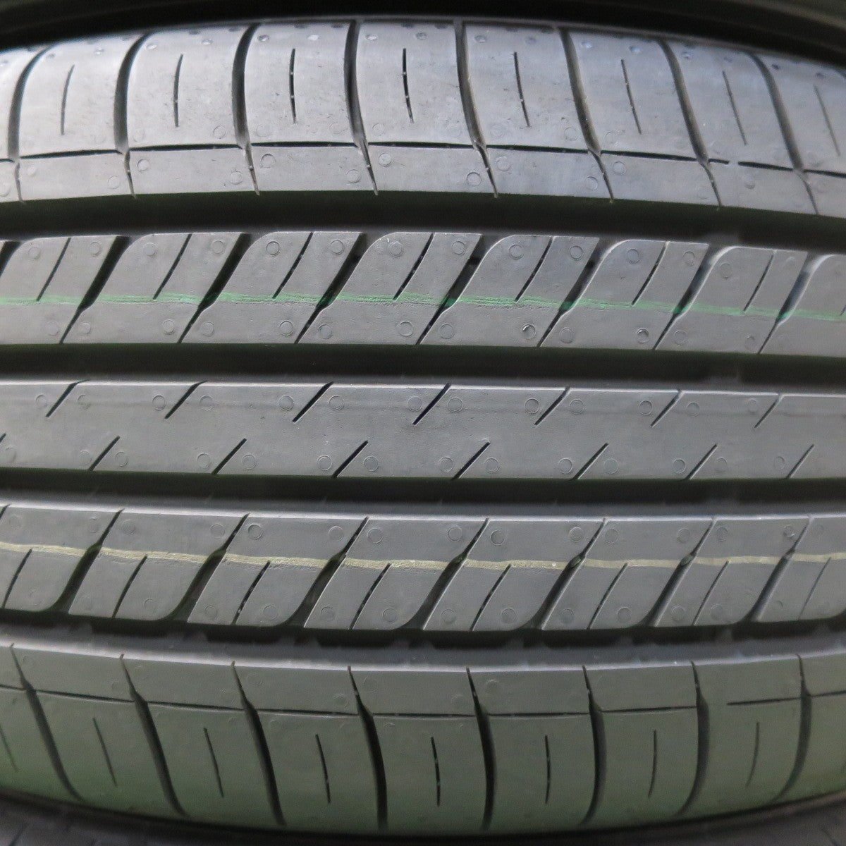 [送料無料] 新車外し！24年★215/60R16 ダンロップ エナセーブ EC300 タイヤ 16インチ アルファード エスティマ オデッセイ ヴェゼル 等★5030611イノタ