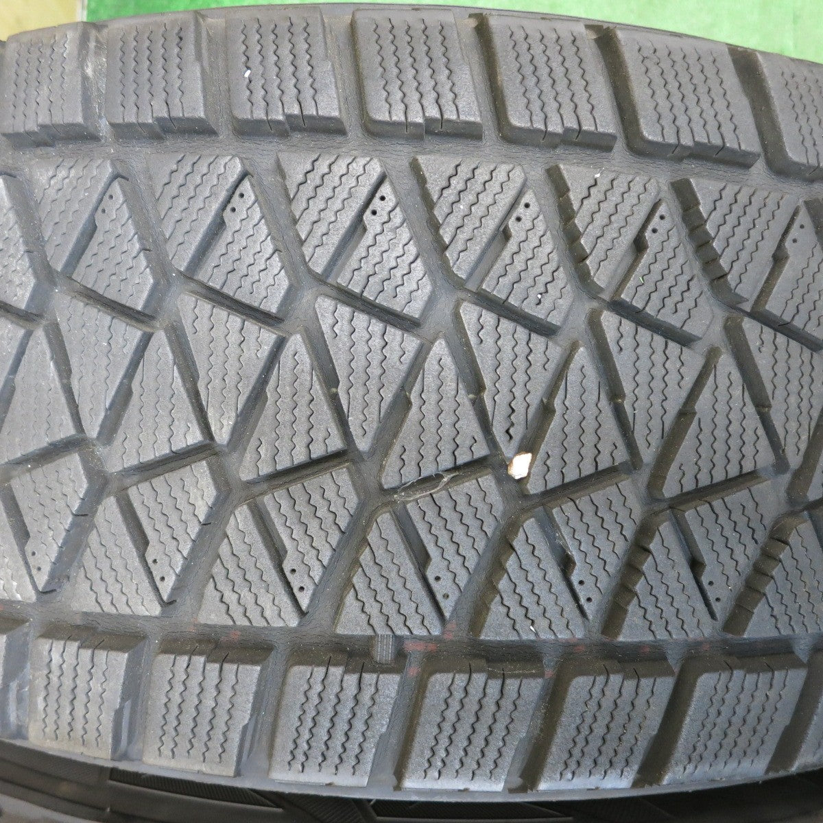 バリ溝！8.5分★KEELER FORCE 265/65R17 スタッドレス ブリヂストン ブリザック DM-V2 キーラー フォース 17インチ PCD139.7/6H★6050208HAス