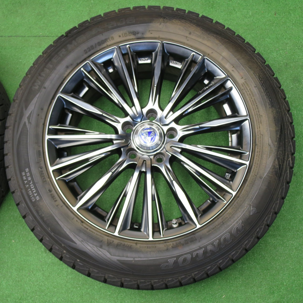 バリ溝！9.5分★RAYS VERSUS VOUGE 225/60R18 スタッドレス ダンロップ ウインターマックス SJ8 18インチ レイズ ベルサス ヴォウジェ PCD114.3/5H★6040302NKス