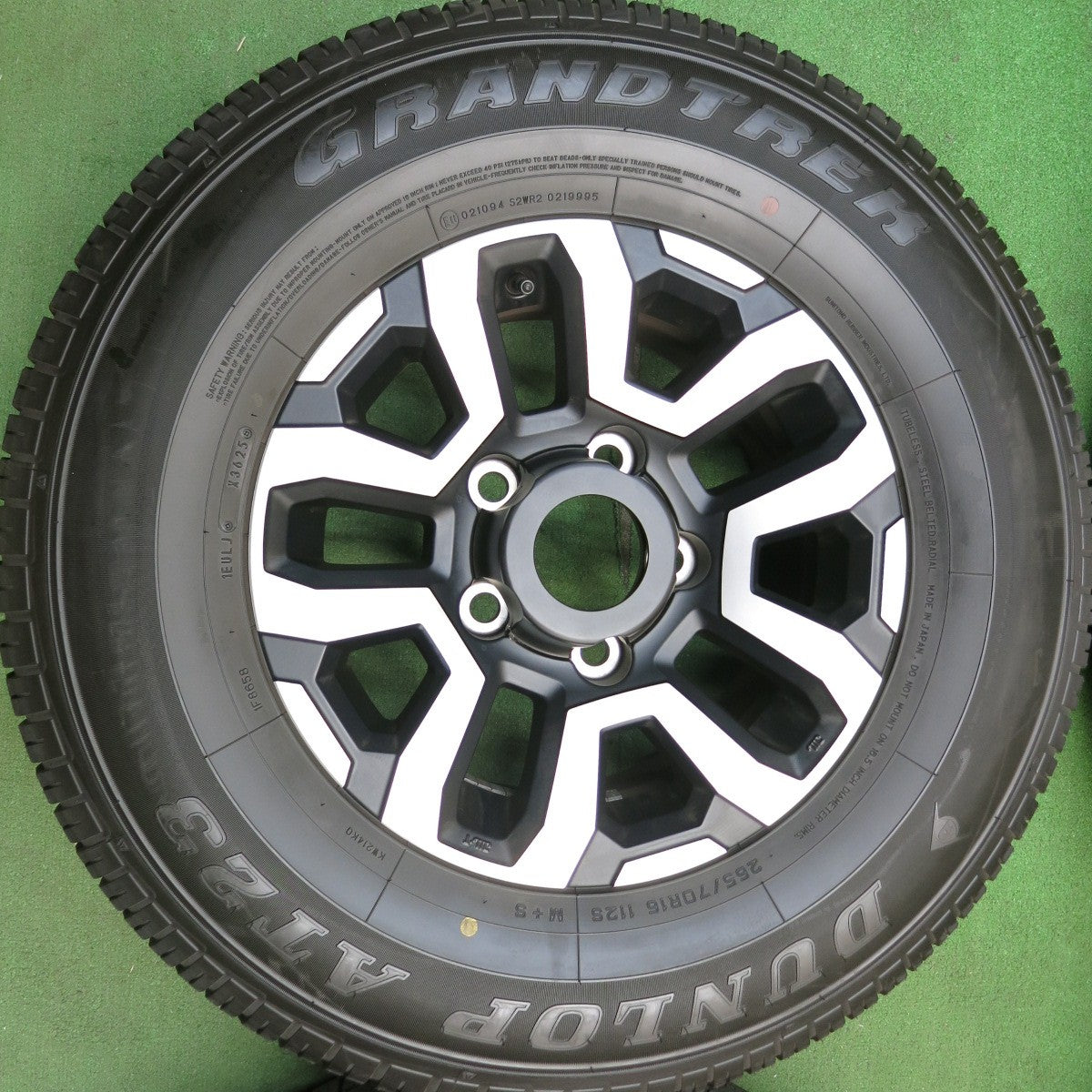 新車外し！25年★トヨタ ランクル 70 純正 265/70R16 ダンロップ AT23 グラントレック 16インチ PCD150/5H★6042608HAノ