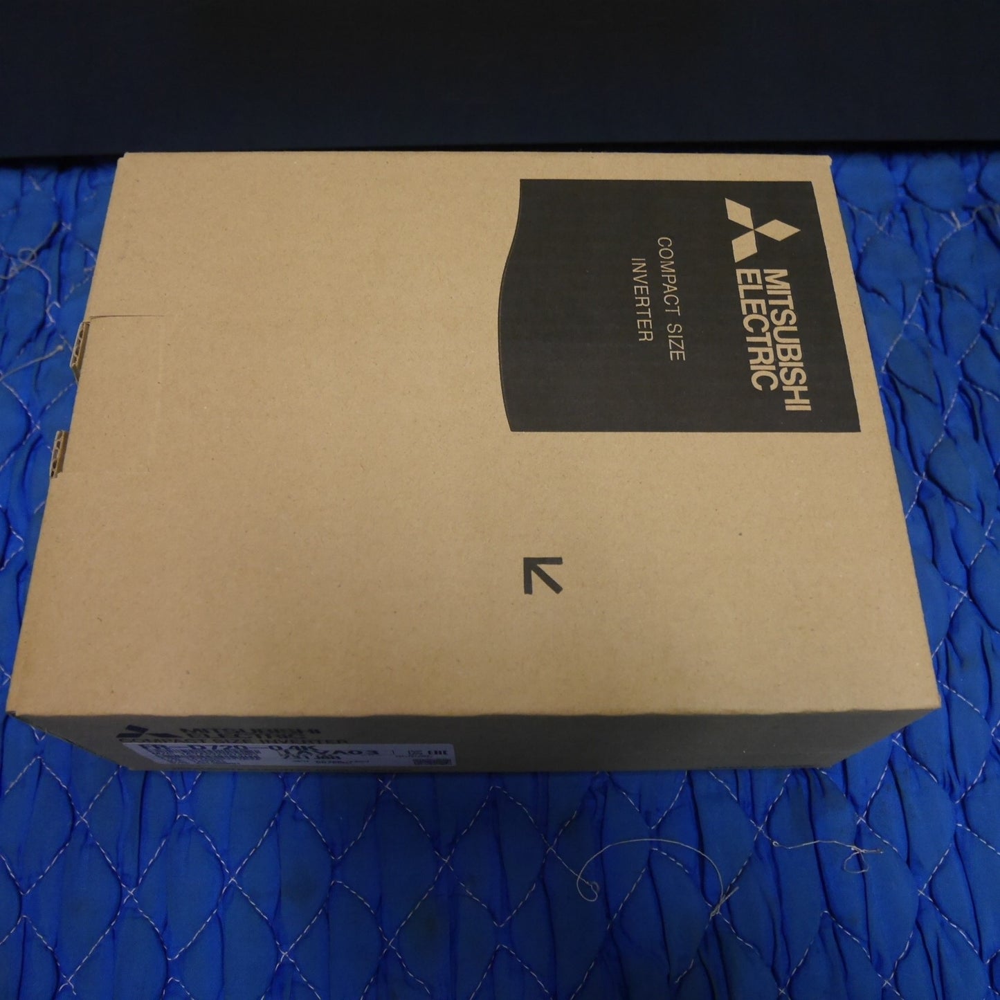 ●複数在庫有●[送料無料] 未使用☆三菱 インバーター FR-D720-0.4K コンパクト サイズ 小型 小形 MITSUBISHI 200V☆