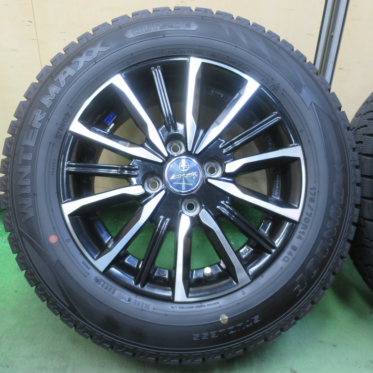 バリ溝！22年！9.5分◎スタッドレス 175/70R14 ダンロップ ウインターマックス WM02 SMACK ENKEI スマック エンケイ 14インチ PCD100/4H◎6080503IMス