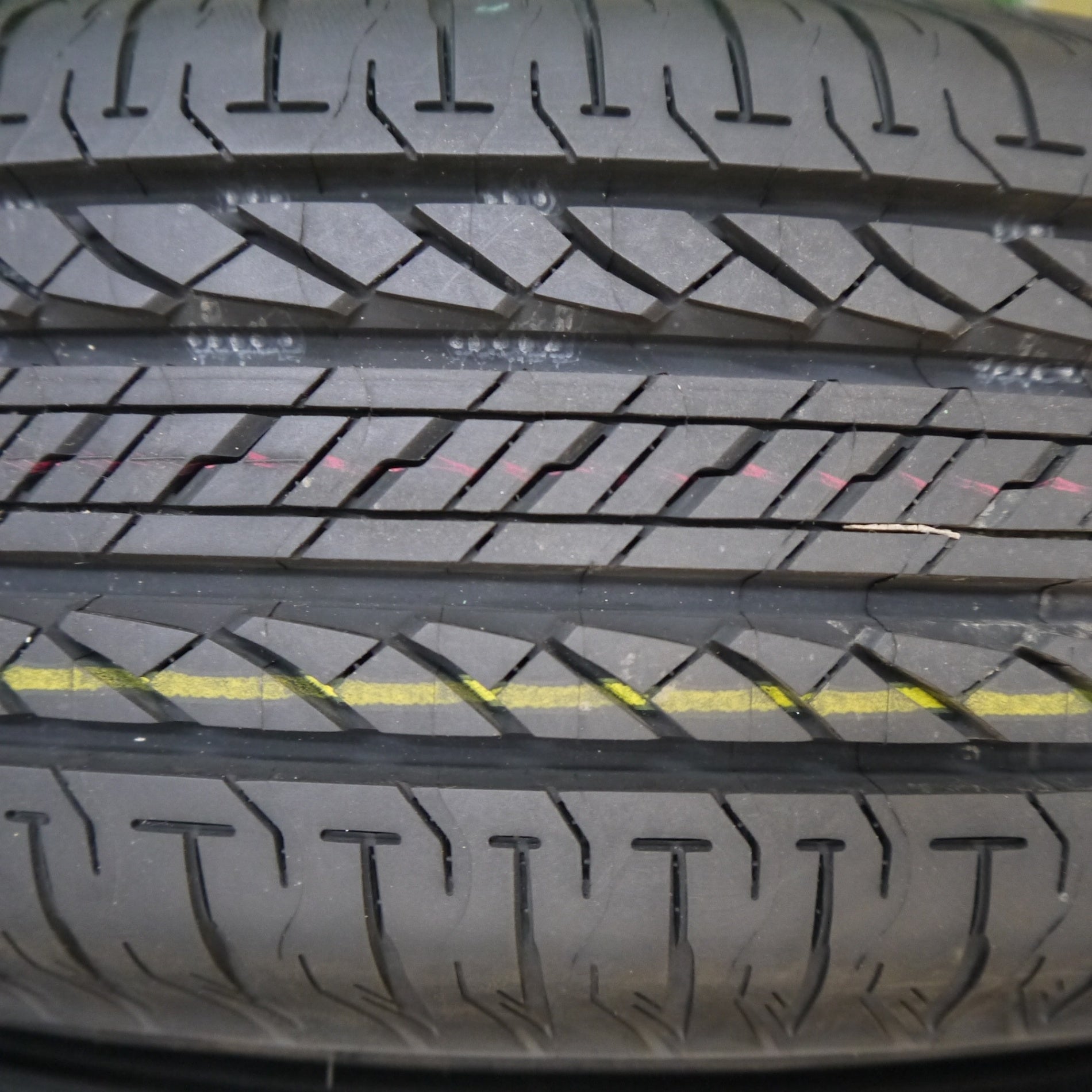 ジムニーJB64純正タイヤ 175/80R16 2本　デューラー　新車外し ジムニー SUZUKI JB64 純正 2023年製 16インチ ブリヂストン