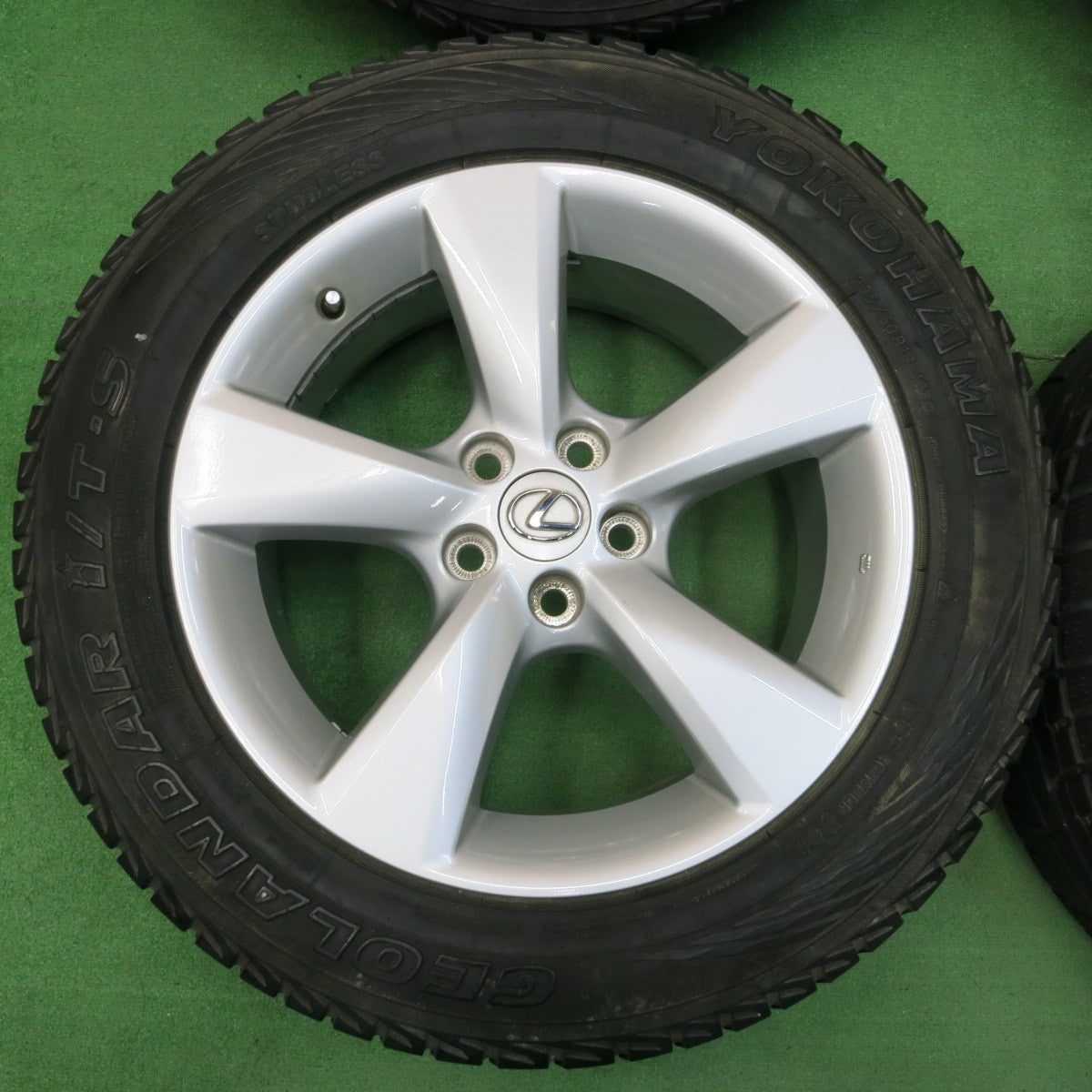 *送料無料* キレイ★レクサス RX450h 純正 235/60R18 スタッドレス ヨコハマ ジオランダー i/T-S 18インチ PCD114.3/5H★4040901イス