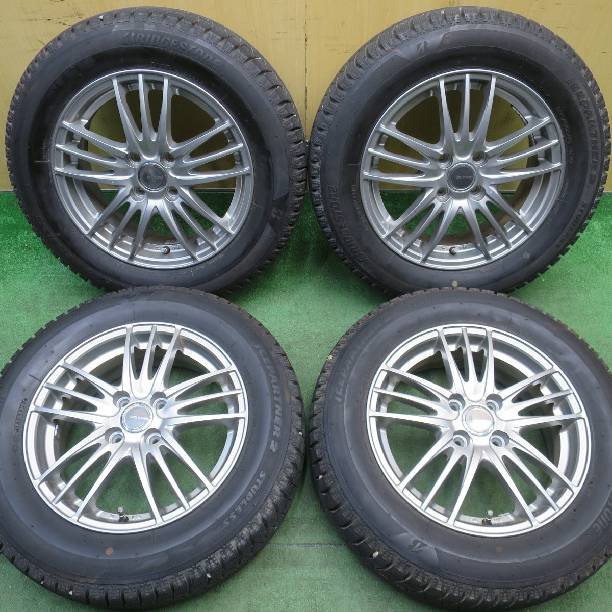 バリ溝！キレイ！9.5分★スタッドレス 185/65R15 ブリヂストン アイスパートナー2 ECO FORME SE-18 エコフォルム 15インチ PCD100/4H★6052904NJス