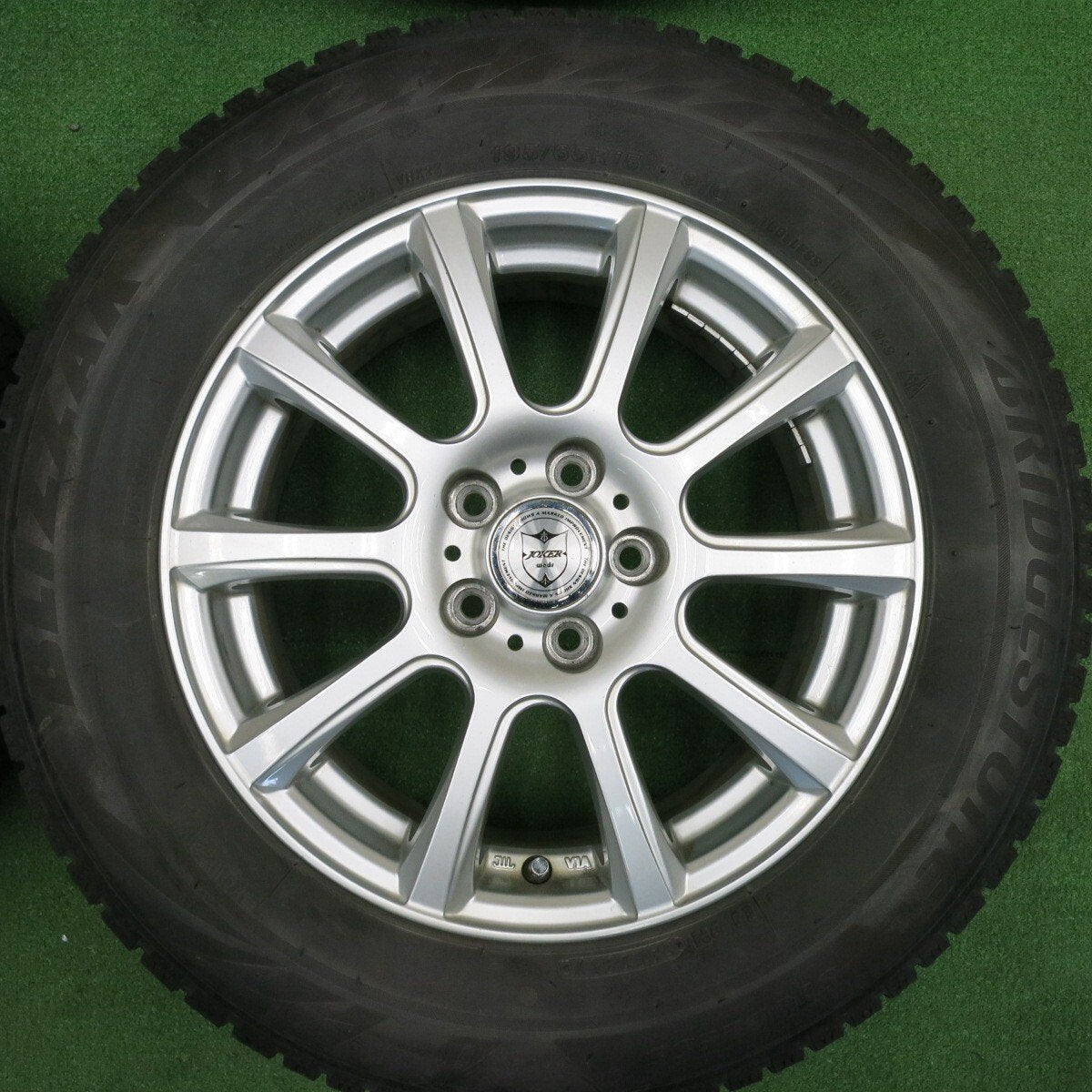 キレイ★スタッドレス 195/65R15 ブリヂストン ブリザック VRX2 JOKER ジョーカー 15インチ PCD114.3/5H★4121811TNス