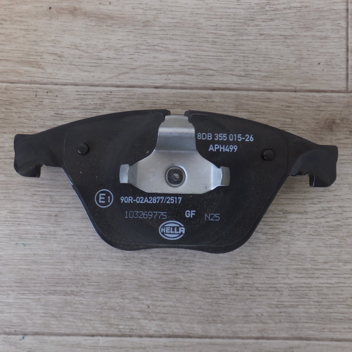 [送料無料] 未使用★ヘラ HELLA ブレーキパッド 8DB SM 3411 6850 885 HP 355 015-261　BMW 5 6シリーズ用★