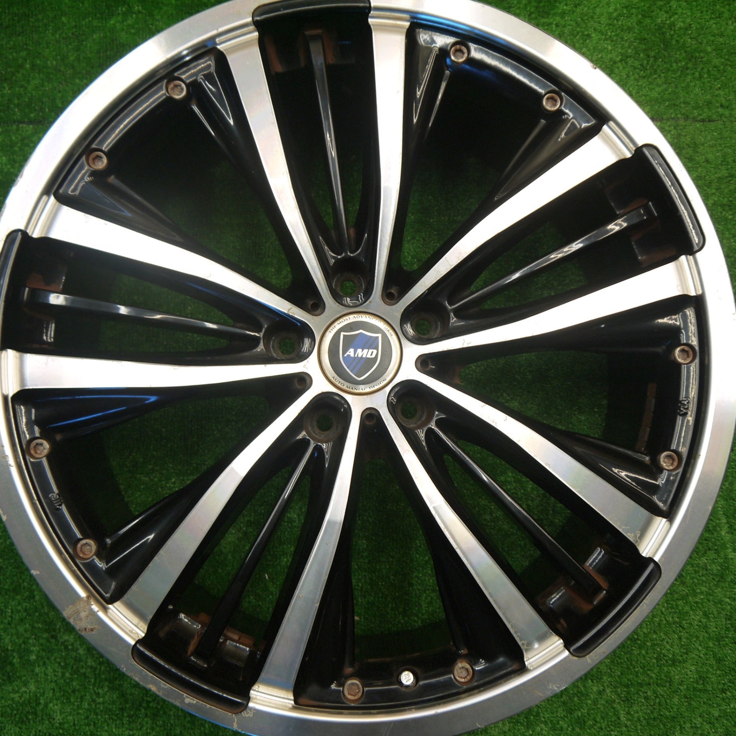 4本価格★AMD AUTO MANIAC DESIGN 20インチ ホイール 20×8J PCD114.3/5H★5100806Hホ