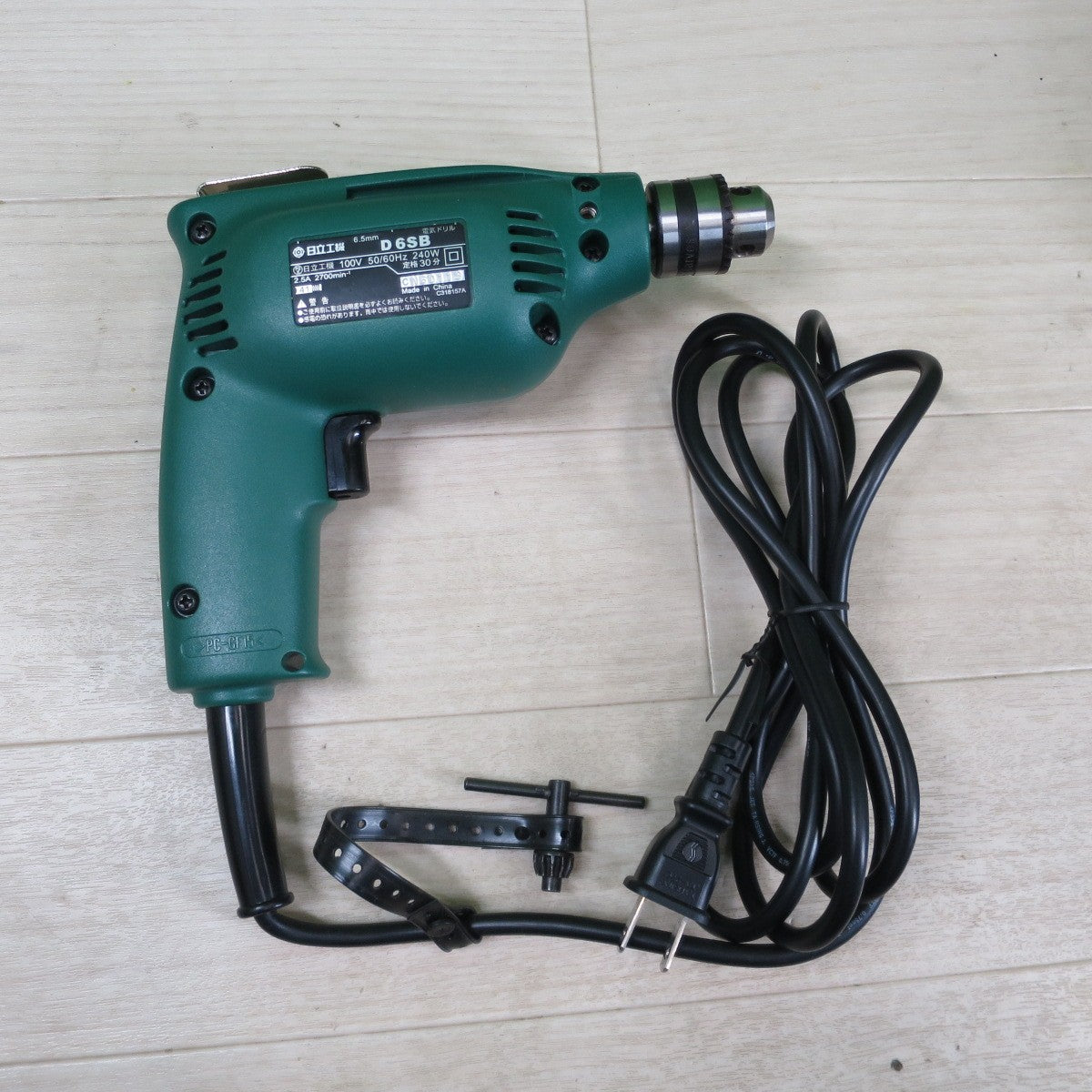 [送料無料] ほぼ未使用！付属品付き☆日立 6.5mm 電気 ドリル D6SB 電動 工具 コード式 100V HITACHI☆