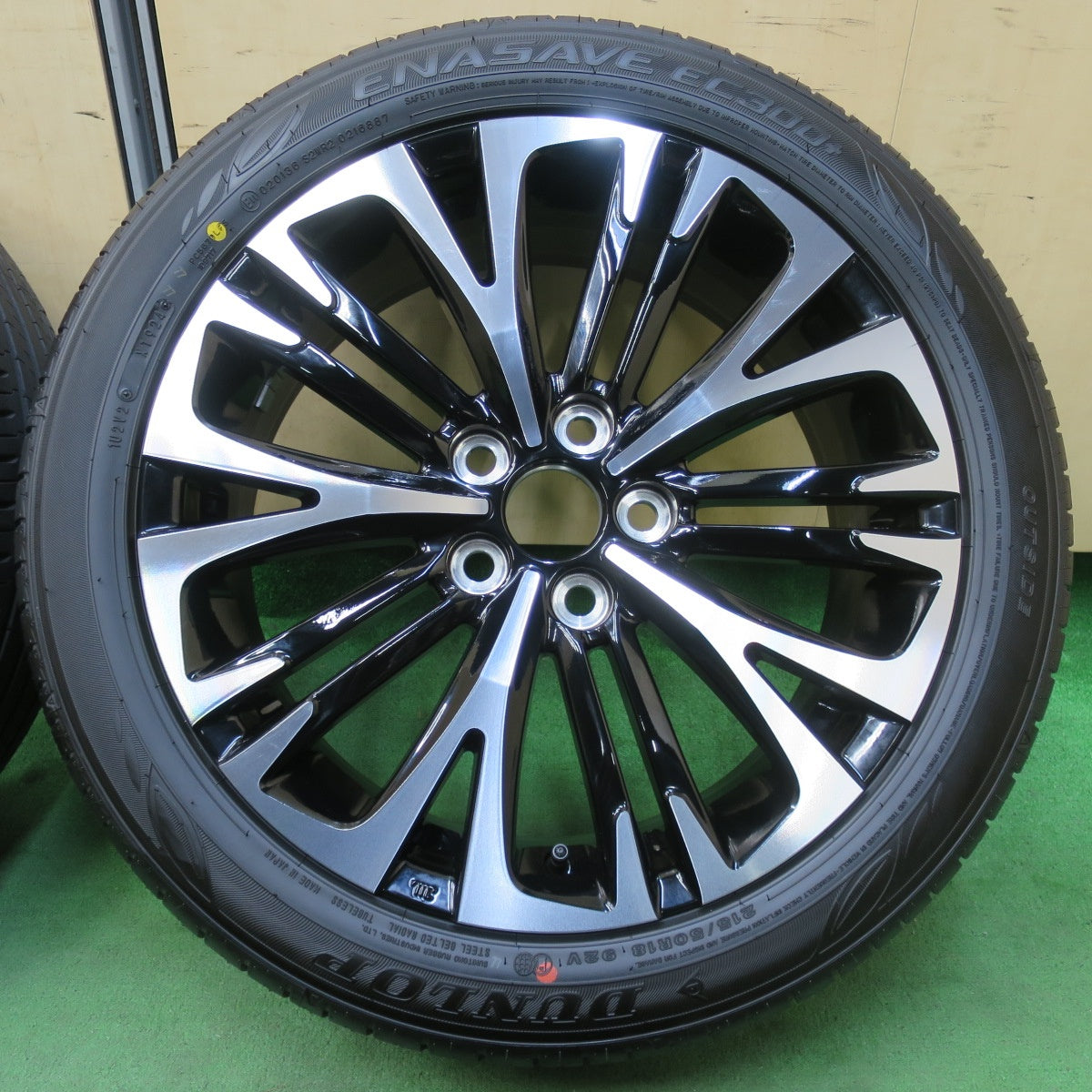 [送料無料] 新車外し！24年★トヨタ ヤリス クロス ハイブリッド Z 純正 215/50R18 ダンロップ エナセーブ EC300+ 18インチ PCD114.3/5H★5032002イノ