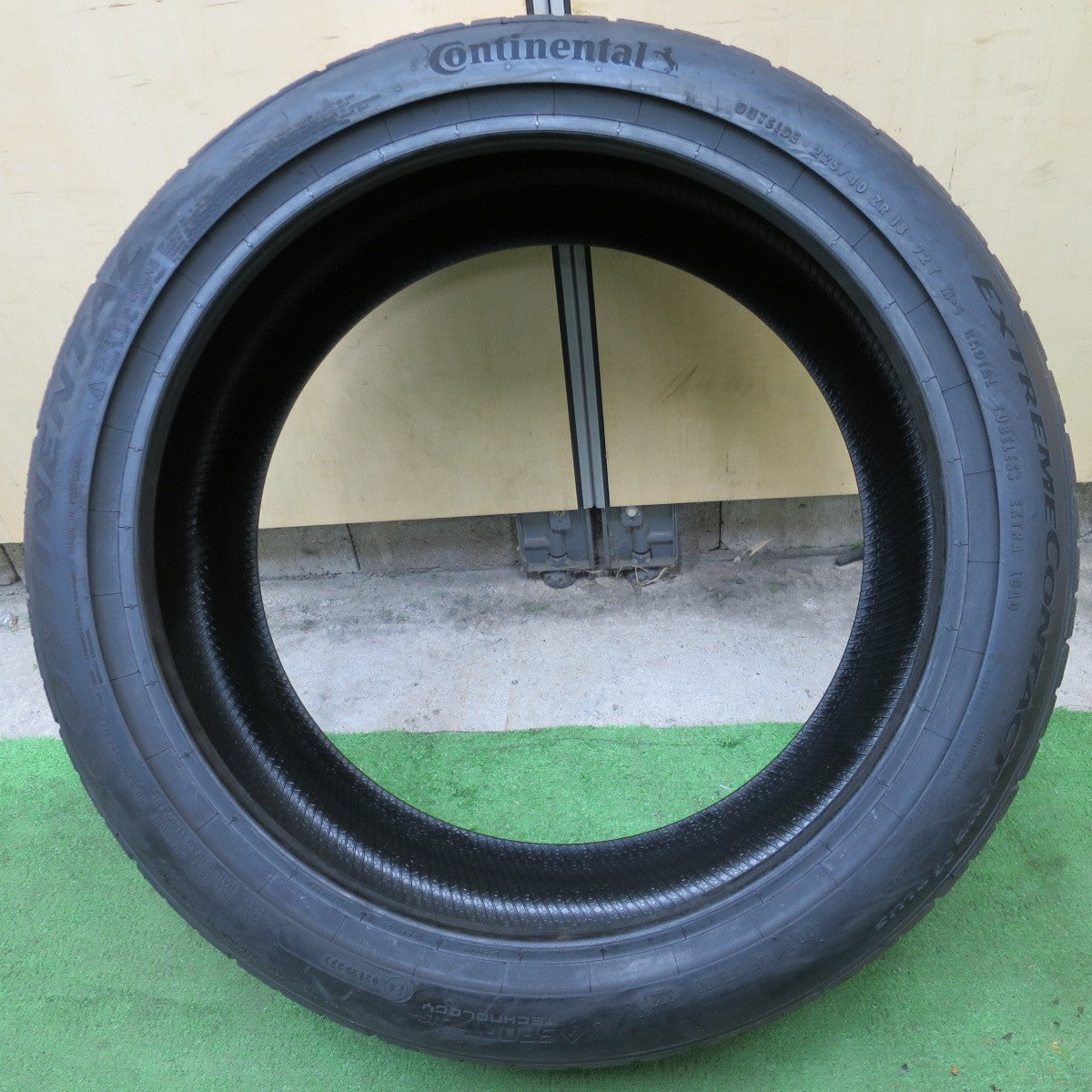 未使用！1本★225/40R18 コンチネンタル エクストリームコンタクト DWS06 プラス タイヤ 18インチ ワーゲン ゴルフ アウディ A3 MINI BMW 1シリーズ 等★6033003ナノタ