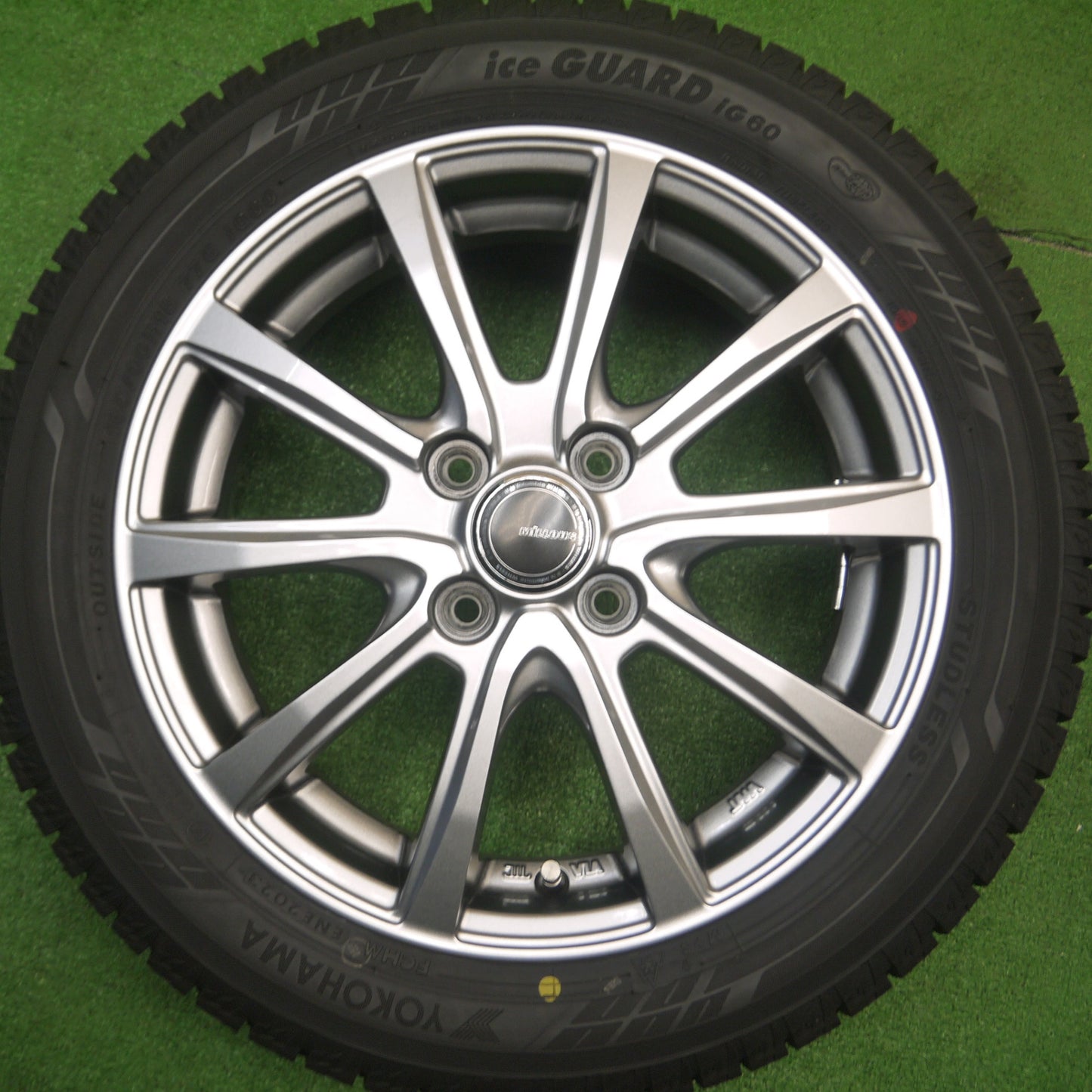 [送料無料] バリ溝！23年！キレイ！ほぼ10分★スタッドレス 165/60R15 ヨコハマ アイスガード iG60 MiLLOUS ミルアス ソリオ ハスラー 等 PCD100/4H★4111301Hス
