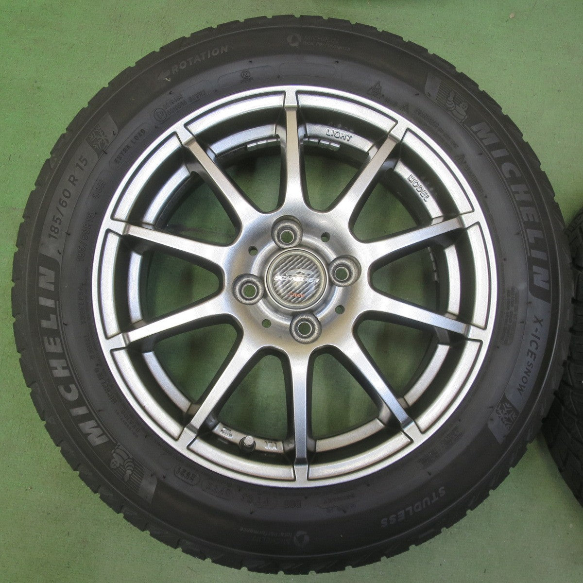 4本価格◎スタッドレス 185/60R15 ミシュラン X-ICE SNOW SCHNEIDER シュナイダー 15インチ PCD100/4H◎6072302イス