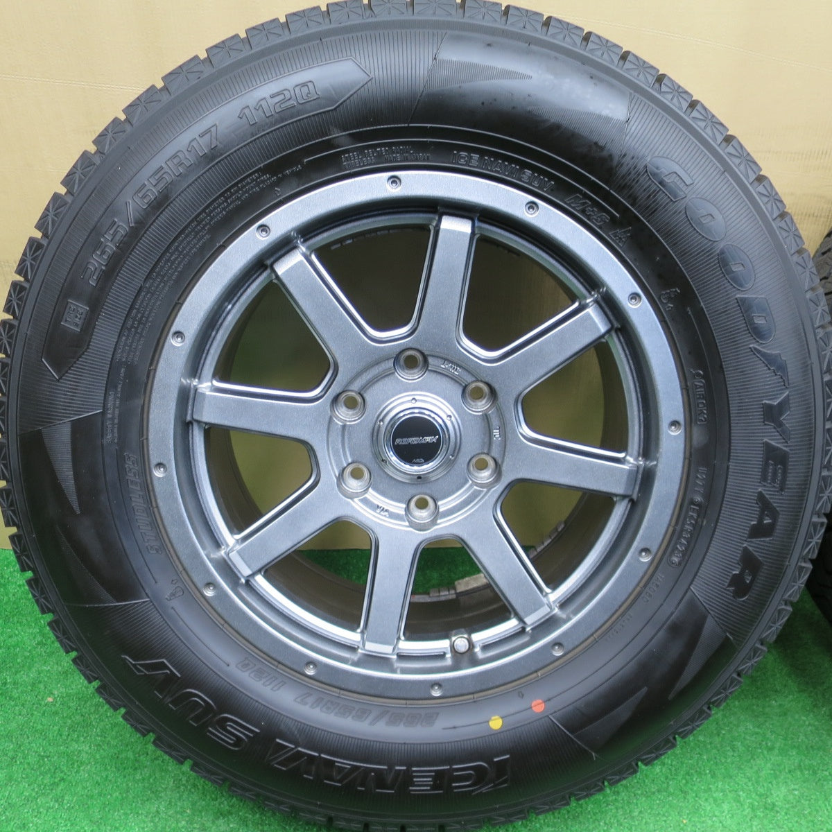 ほぼ未使用！23年！キレイ★スタッドレス 265/65R17 グッドイヤー アイスナビ SUV ROADMAX MUD RIDER SGBK ロードマックス マッドライダー 17インチ PCD139.7/6H★5120603NKス