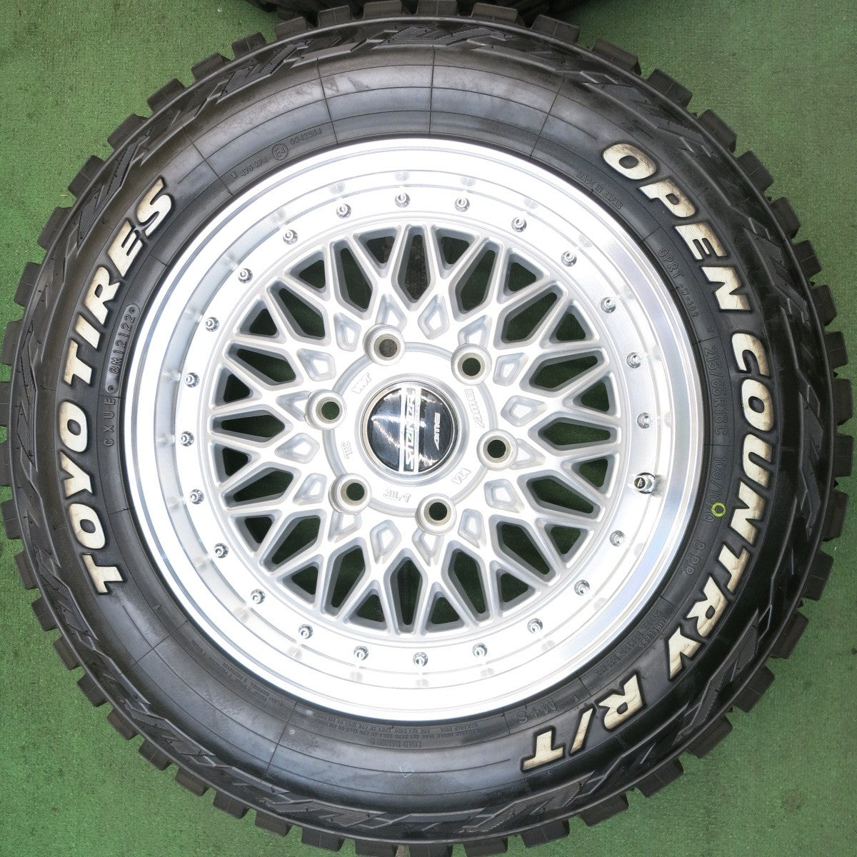 タイヤほぼ未使用！22年！キレイ★STEINER AME 215/65R16C 109/107Q 8PR トーヨー オープンカントリー R/T ホワイトレター シュタイナー 16インチ PCD139.7/6H★5080903HAノ