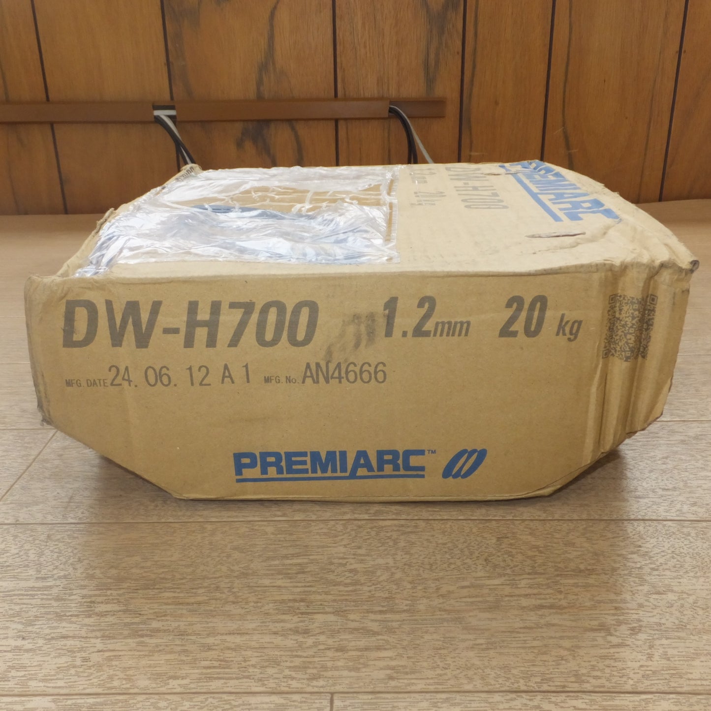 [送料無料] 未使用★神戸製鋼所 コベルコ KOBELCO PREMIARC 硬化肉盛溶接用フラックス入りワイヤ DW-H700 1.2mm 20kg(2)★