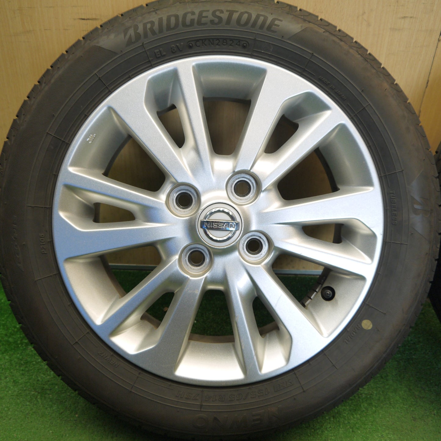 バリ溝！24年！9.5分以上★日産 デイズ ルークス 純正 155/65R14 ブリヂストン NEWNO ニューノ 14インチ PCD100/4H★6051207Hノ