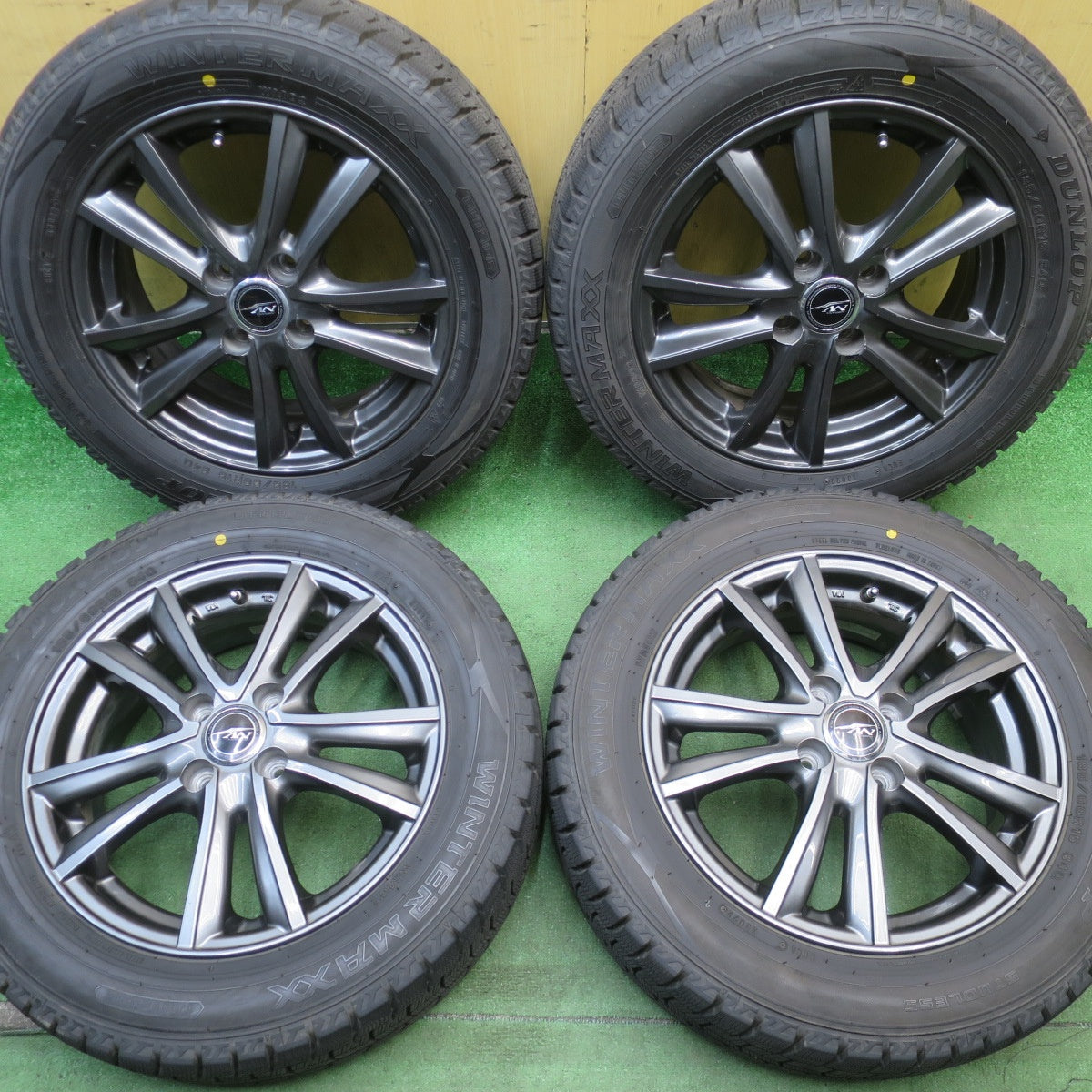 バリ溝！22年！キレイ！9.5分◎スタッドレス 185/60R15 ダンロップ ウインターマックス WM02 NIRVANA NV ニルバーナ ニルヴァーナ 15インチ PCD100/4H◎6060802NJス