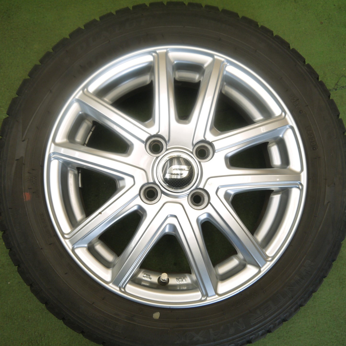 バリ溝！キレイ！9分◎スタッドレス 155/65R14 ダンロップ ウインターマックス WM02 STRANGER ストレンジャー 14インチ PCD100/4H◎6062210Hス
