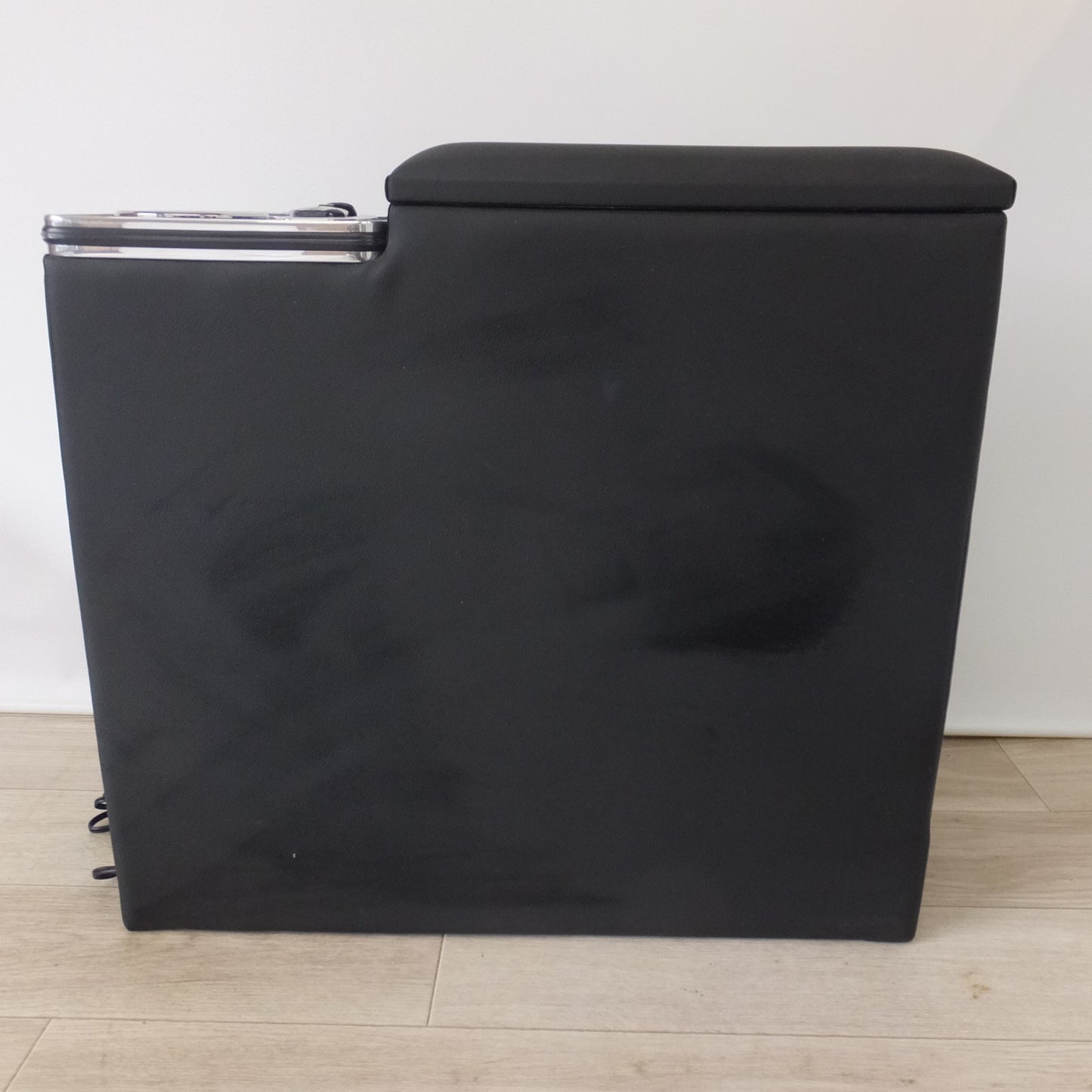 [送料無料] ★センターコンソール 社外品　トヨタ TOYOTA ルーミーなど　メーカー 形式 不明★