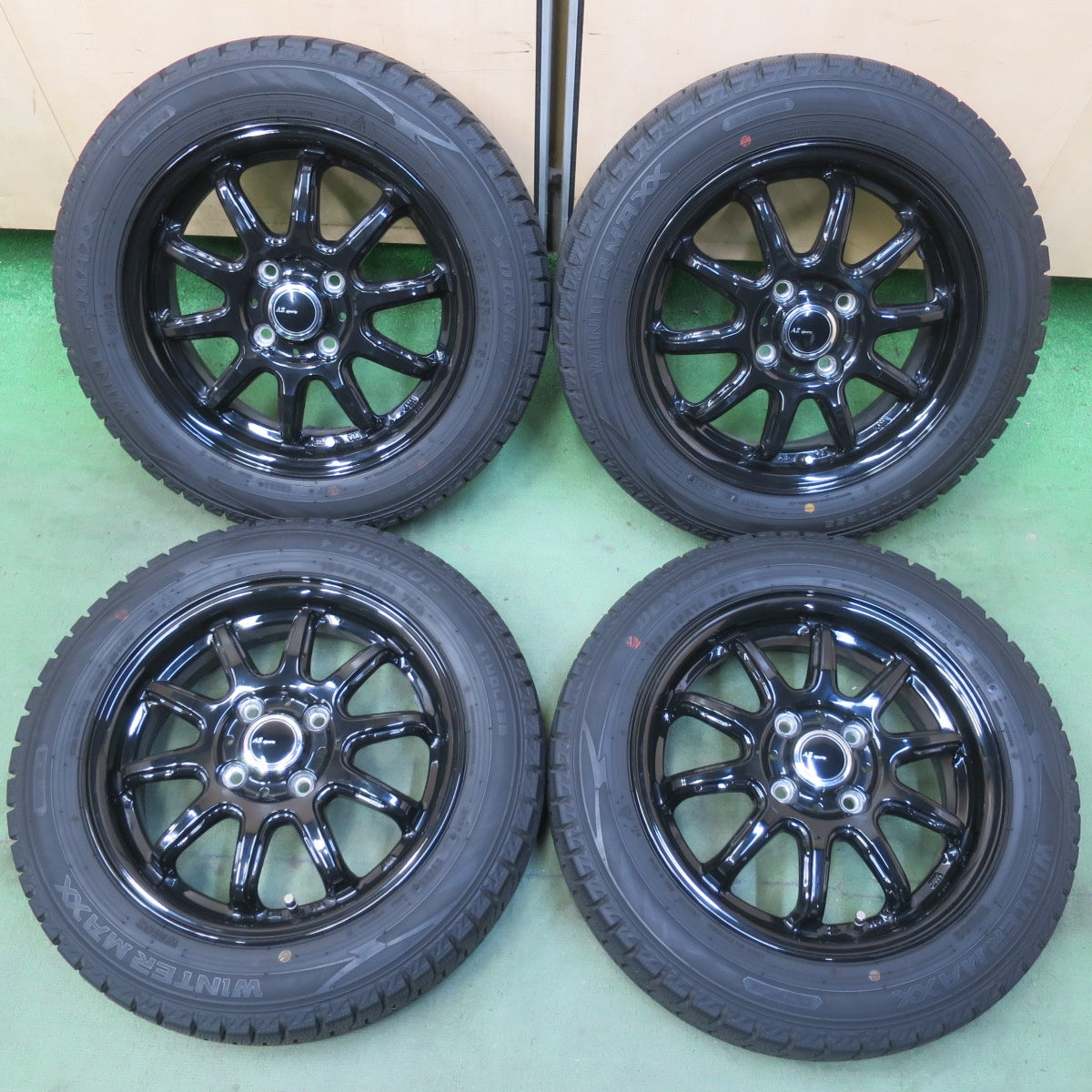 バリ溝！23年！キレイ！9.5分◎スタッドレス 155/65R14 ダンロップ ウインターマックス WM02 AZ Sports AZスポーツ 14インチ PCD100/4H◎6092915イス