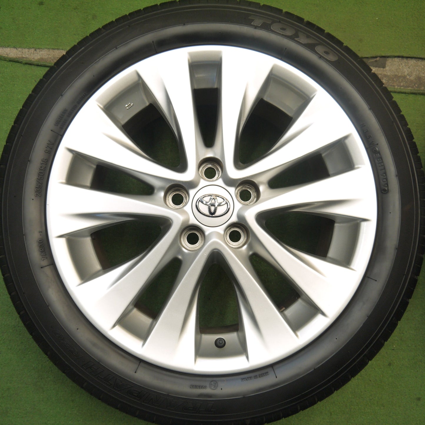 4本価格★トヨタ 20系 アルファード ヴェルファイア 純正 235/50R18 トーヨー トランパス R30 18インチ PCD114.3/5H★5071605Hノ