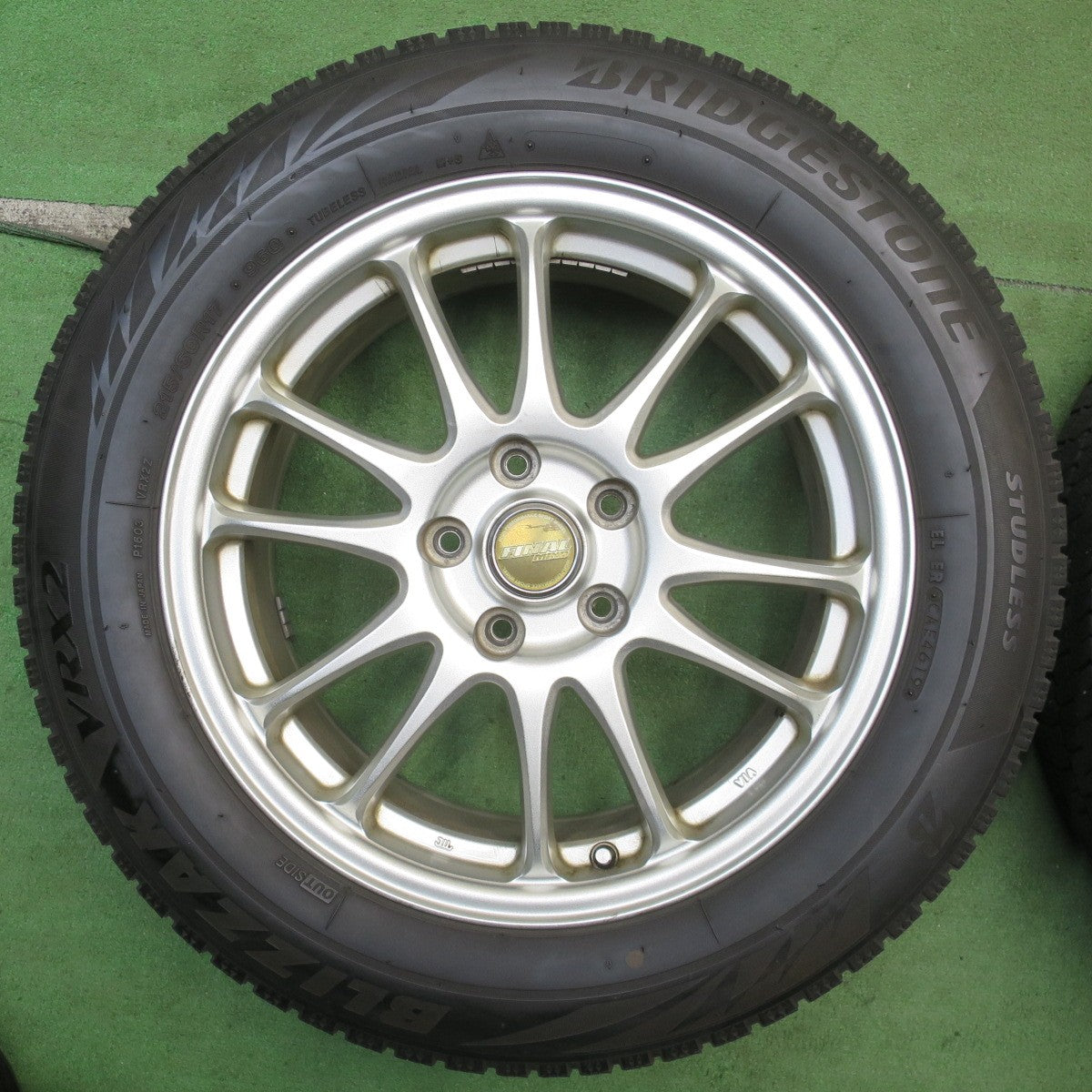 4本価格◎スタッドレス 215/60R17 ブリヂストン ブリザック VRX2 FINAL MIND ファイナル マインド 17インチ PCD114.3/5H◎6062201NJス