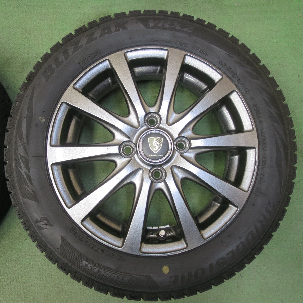 キレイ！24年◎スタッドレス 155/65R14 ブリヂストン ブリザック VRX2 MANARAY SPORT マナレイ スポーツ 14インチ PCD100/4H◎6091912イス