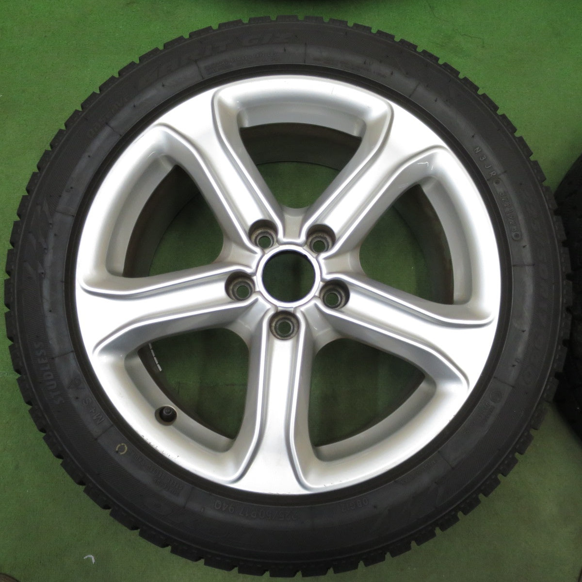 バリ溝！23年！ほぼ10分◎アウディ A4 8K 純正 225/50R17 スタッドレス トーヨー オブザーブ ガリット GIZ 17インチ PCD112/5H◎6091101NGス