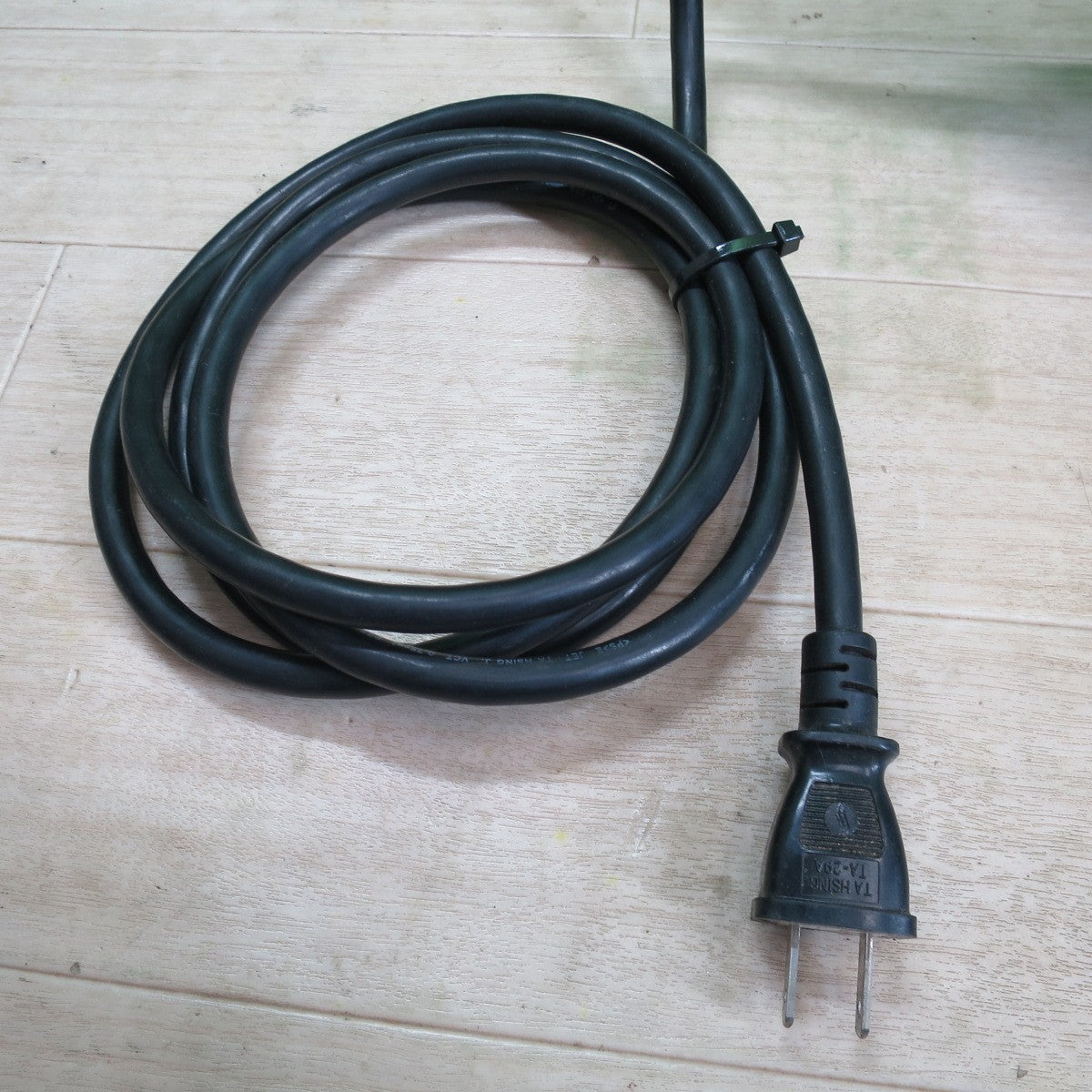 ☆マキタ 350mm 電気 チェンソー M504 チェーンソー 電動 切断機 コード式 工具 100V makita☆