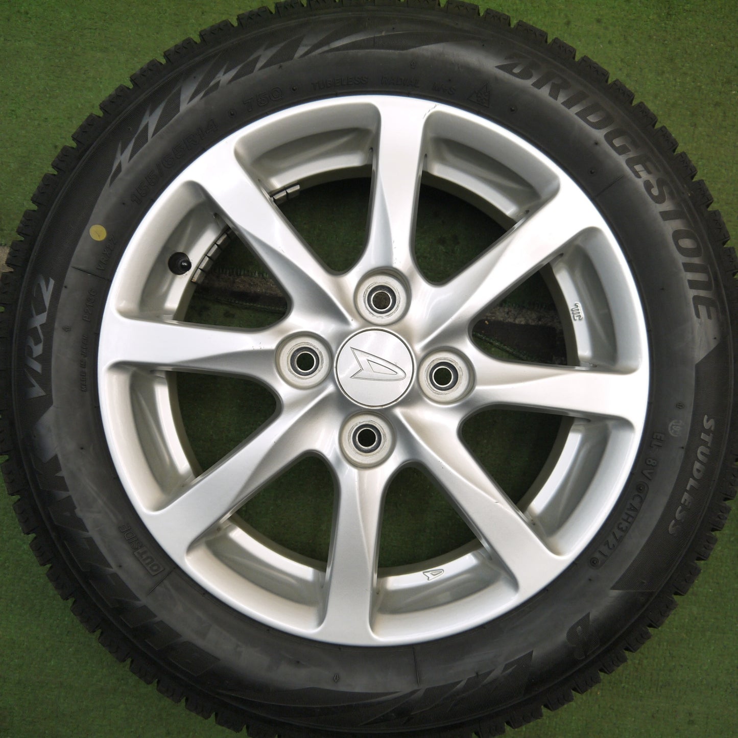 バリ溝！21年！キレイ！8.5分★ダイハツ タント 純正 155/65R14 スタッドレス ブリヂストン ブリザック VRX2 14インチ PCD100/4H★5080506Hス