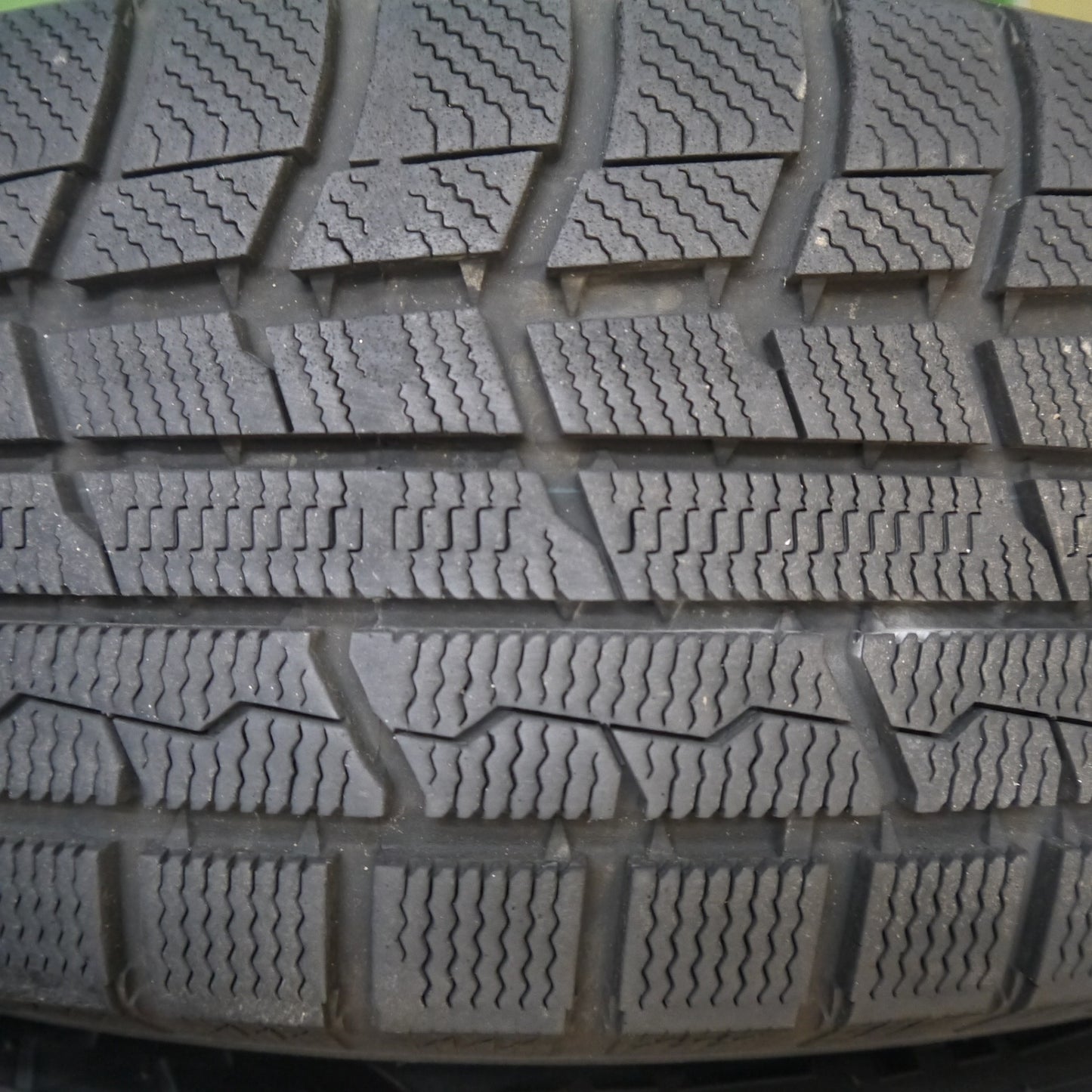 バリ溝！22年！9.5分★スタッドレス 215/65R16 トーヨー ウインター トランパス TX 社外 アルミ 16インチ PCD100 114.3/5H マルチ★5111501KKス