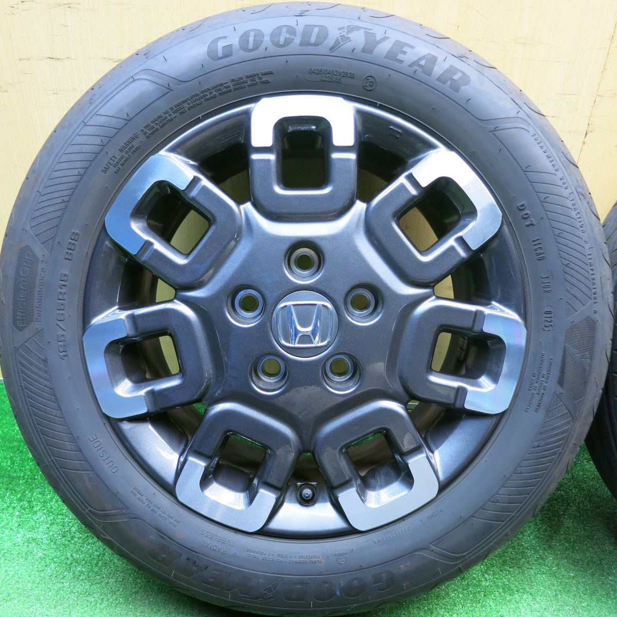 バリ溝！25年！キレイ！9.5分★ホンダ フリード クロスター 純正 185/65R15 グッドイヤー EfficientGrip Performance2 15インチ PCD114.3/5H★6011105HAノ