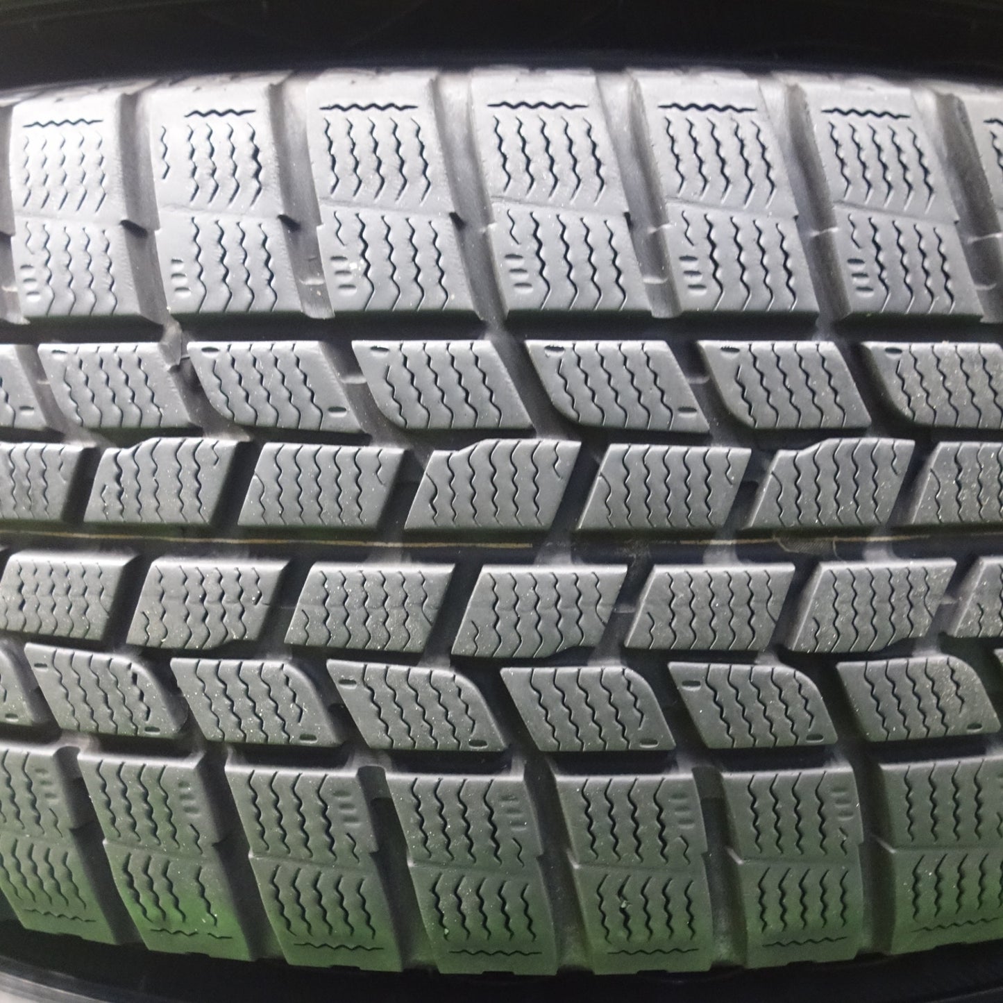 バリ溝！キレイ！9分★XV フォレスター 等 225/60R17 スタッドレス グッドイヤー アイスナビ6 VELVA SPORTZ ヴェルヴァ 17インチ PCD100/5H★5122803KTス