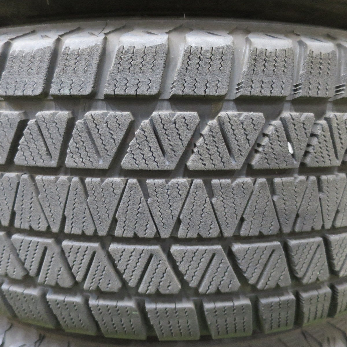 4本価格！23年★スタッドレス 265/65R17 ブリヂストン ブリザック DM-V3 社外 アルミ 17インチ PCD139.7/6H★6013111ナス