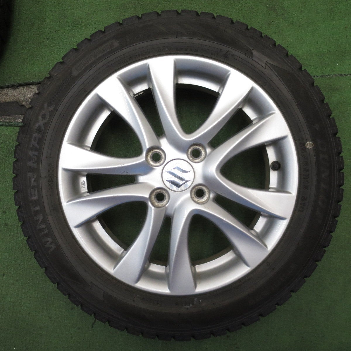 バリ溝！24年！9.5分◎スズキ MA36S ソリオ 純正 165/65R15 スタッドレス ダンロップ ウインターマックス WM02 15インチ PCD100/4H◎6082801NJス