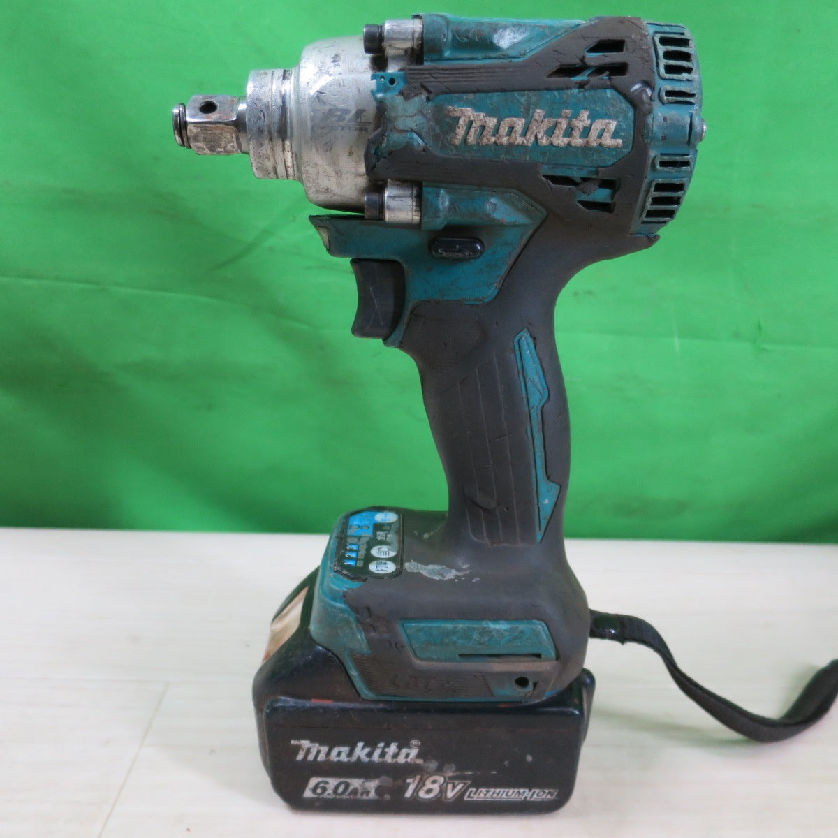 [送料無料] バッテリー2個付き☆マキタ 充電式 インパクトレンチ 18V TW300DRGX 電動 工具 コードレス Makita☆
