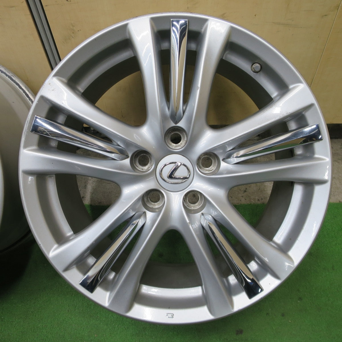 4本価格★レクサス GS 450h 純正 ホイール 18インチ 18×8J PCD114.3/5H★6040702NGホ