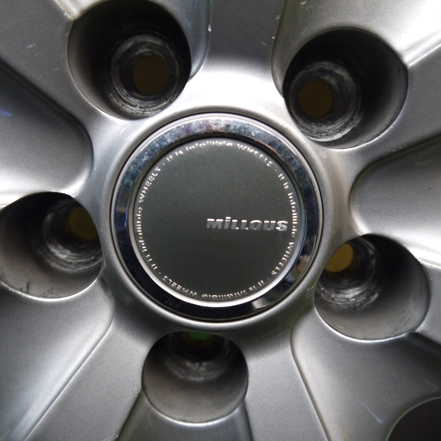 バリ溝！キレイ！9.5分★プリウス 等 195/65R15 スタッドレス トーヨー オブザーブ ガリット GIZ MiLLOUS ミルアス 15インチ PCD100/5H★5081803Hス