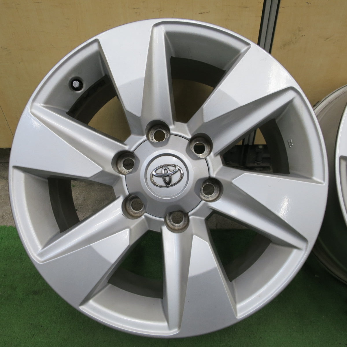 キレイ★トヨタ 150系 ランクル プラド 純正 ホイール 17インチ 17×7.5J PCD139.7/6H★6051905NGホ