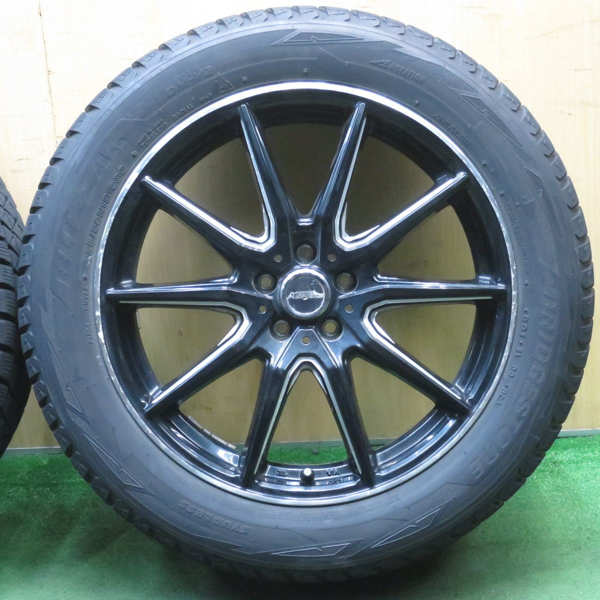 バリ溝！8.5分★XV フォレスター 等 225/55R18 スタッドレス ブリヂストン ブリザック DM-V2 X CROSS SPEED クロススピード 18インチ PCD100/5H★5091901NJス