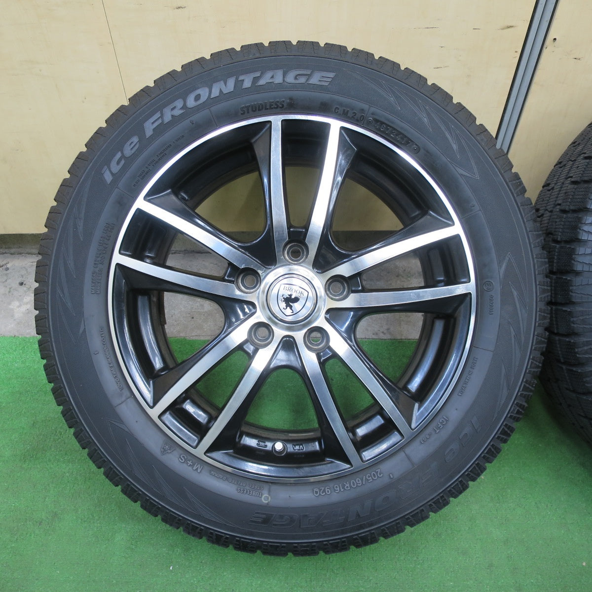 バリ溝！9.5分★スタッドレス 205/60R16 アイスフロンテージ トーヨー製 BROOK ブルック 16インチ PCD114.3/5H★5112209TTス