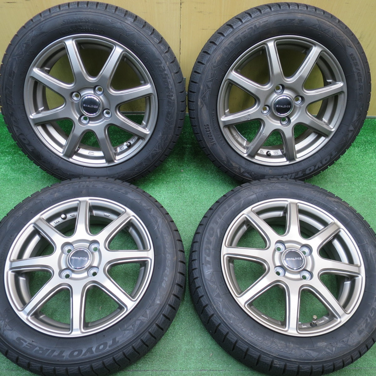 バリ溝！24年！ほぼ10分★スタッドレス 155/65R14 トーヨー オブザーブ GIZ3 RIVALDICE リヴァルダイス 14インチ PCD100/4H★5120414NJス